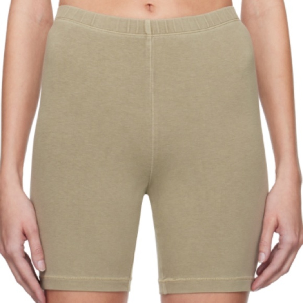 NWOT SKIMS Biker Shorts